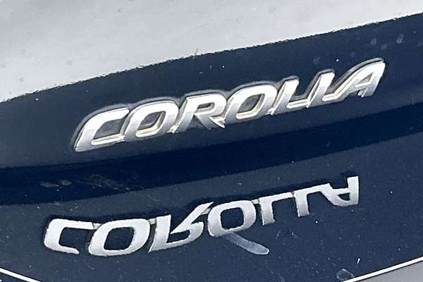 2020 Toyota Corolla ZR Hybrid ZWE211R thumb-21