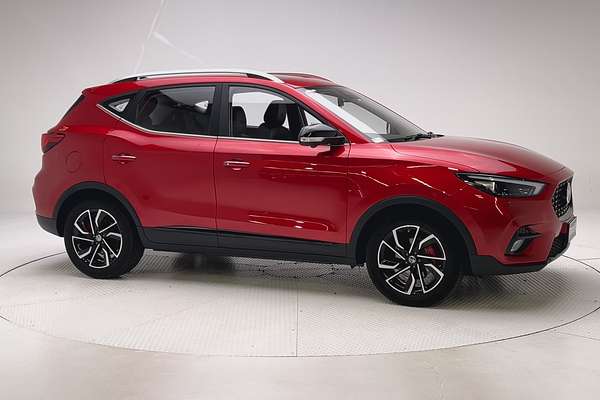 2023 MG ZST Essence thumb-3