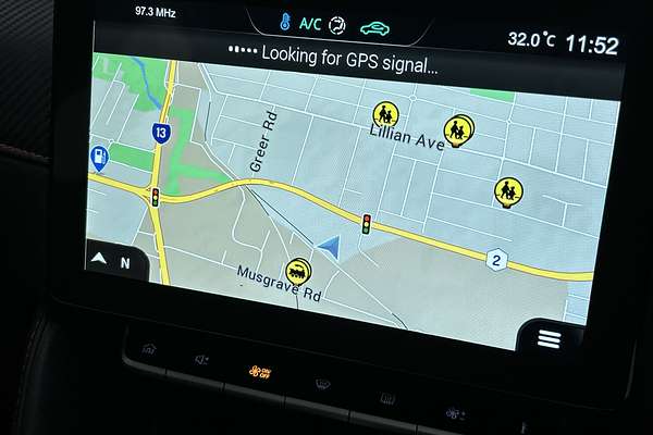 2023 MG ZST Essence thumb-16