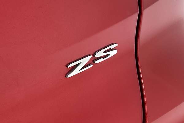 2023 MG ZST Essence thumb-21