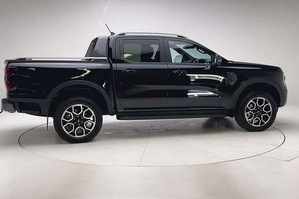 2025 Ford Ranger Wildtrak 4X4 2.0L thumb-2