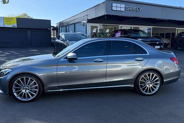 2017 Mercedes-Benz C-Class C350 e W205 thumb-3