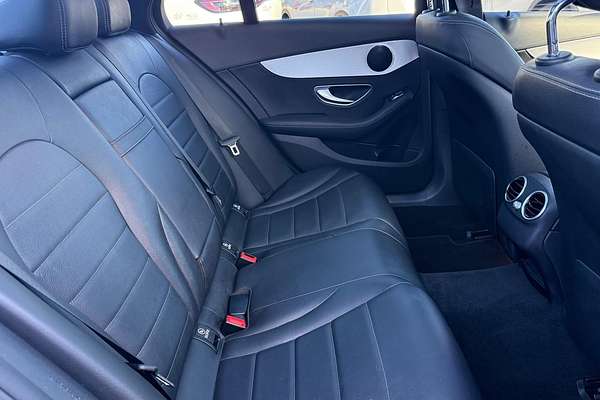 2017 Mercedes-Benz C-Class C350 e W205 thumb-13