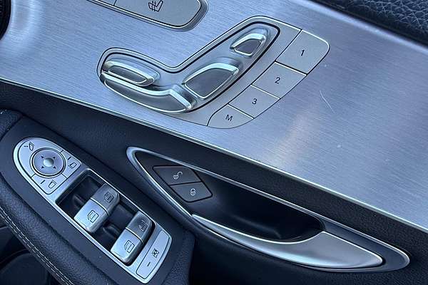 2017 Mercedes-Benz C-Class C350 e W205 thumb-24