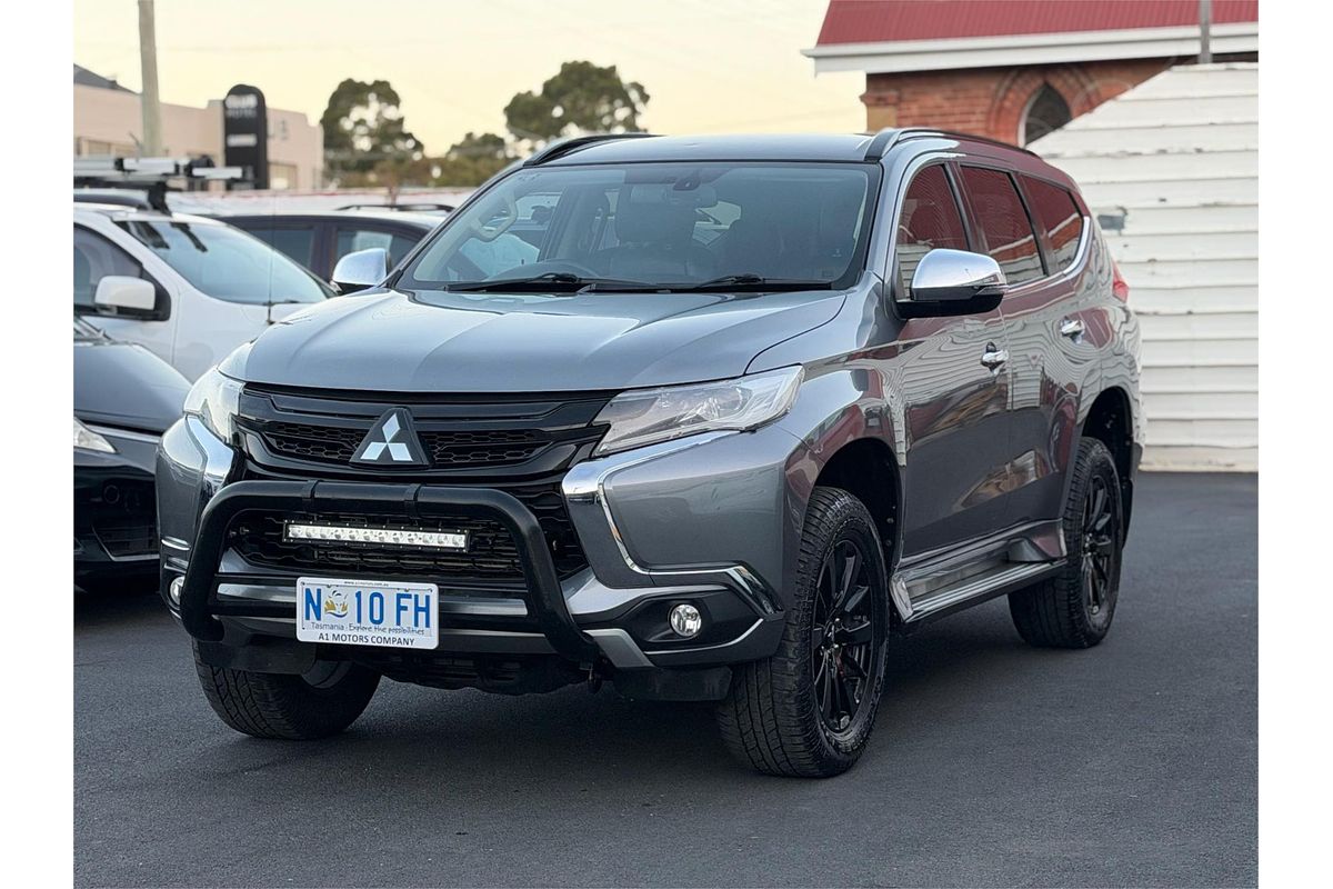 2019 Mitsubishi Pajero Sport Black Edition QE