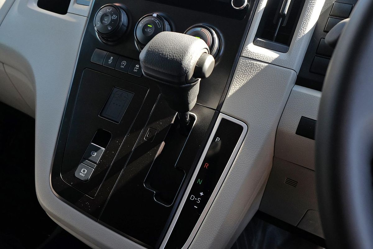 2025 Toyota Hiace GDH300R LWB