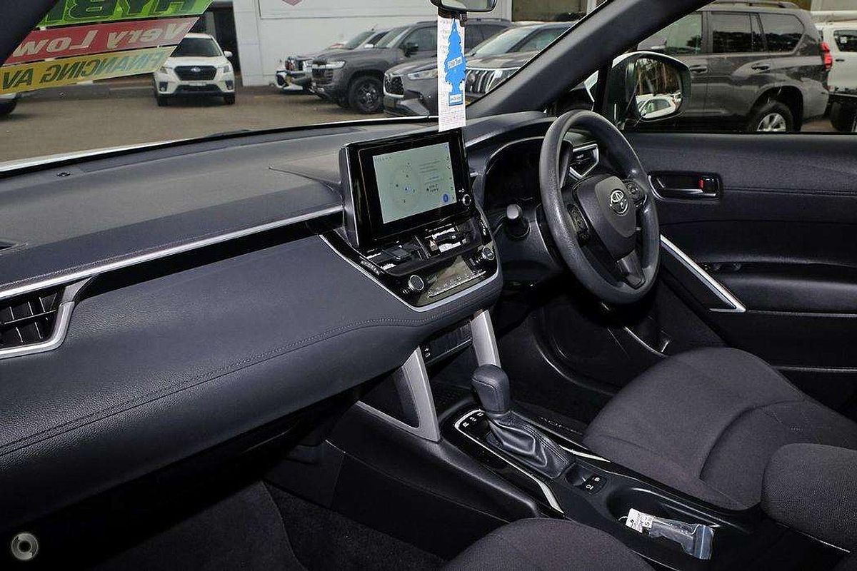 2024 Toyota Corolla Cross GX MXGH10R