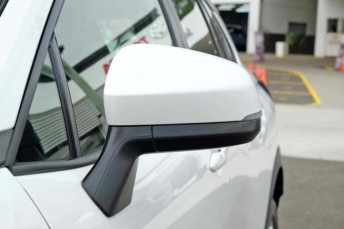 2024 Toyota Corolla Cross GX MXGH10R