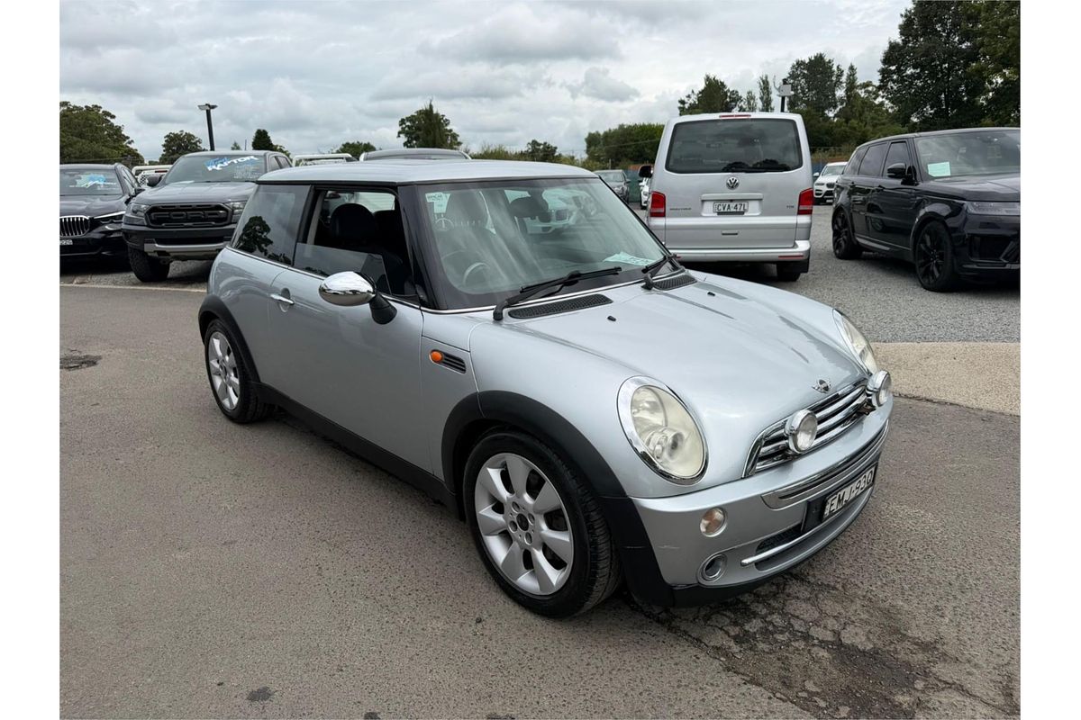 2004 MINI Hatch Cooper R50