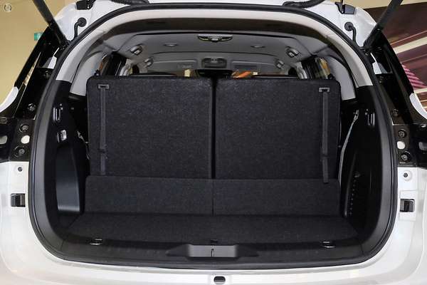 2023 Isuzu MU-X LS-T thumb-9