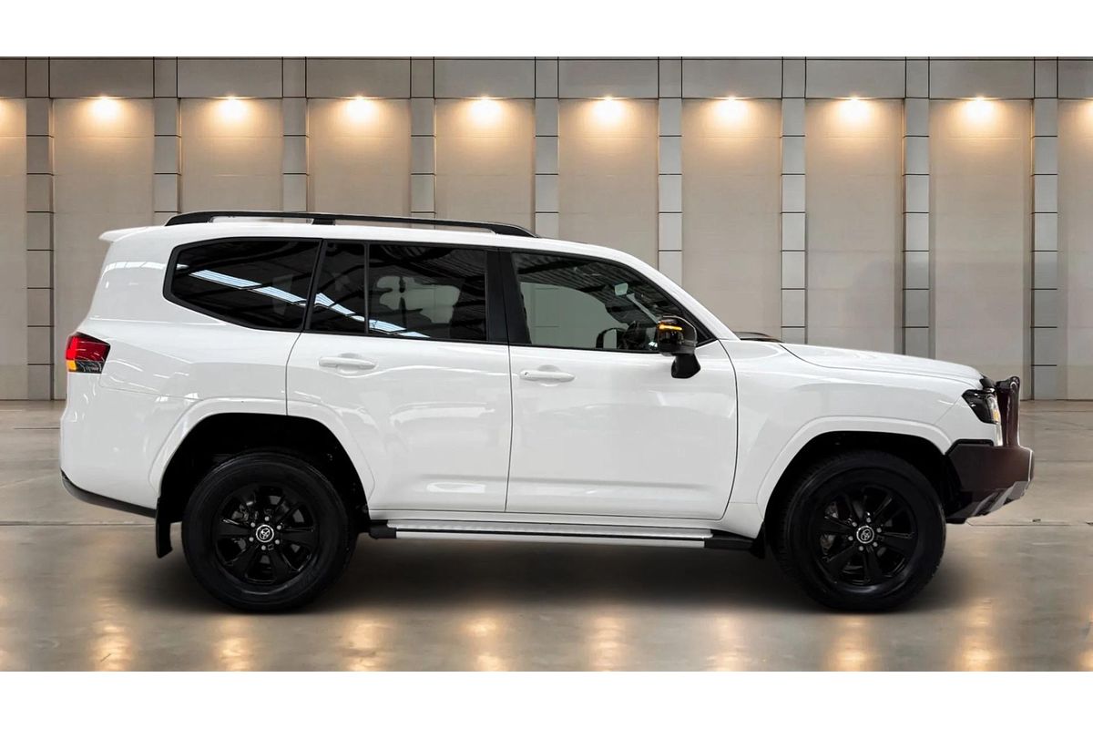 2024 Toyota Landcruiser GXL FJA300R