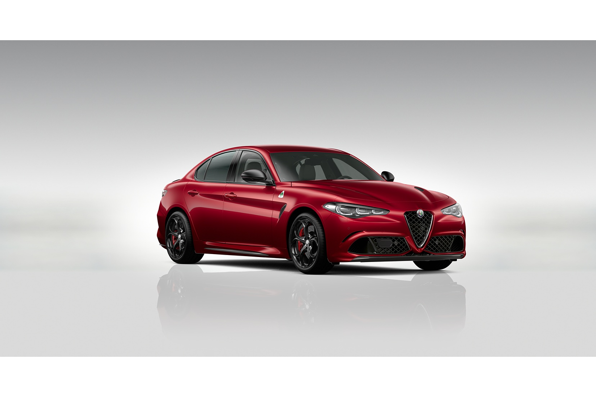 2025 Alfa Romeo Giulia Quadrifoglio Estrema Series 5