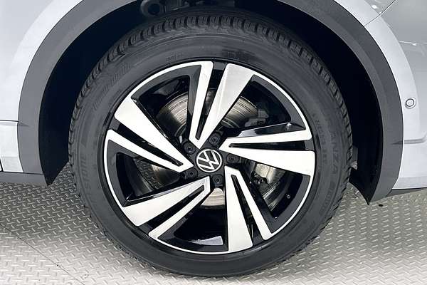 2025 Volkswagen T-Roc 140TSI R-Line D11 thumb-9