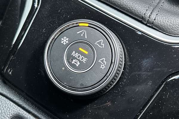 2025 Volkswagen T-Roc 140TSI R-Line D11 thumb-16