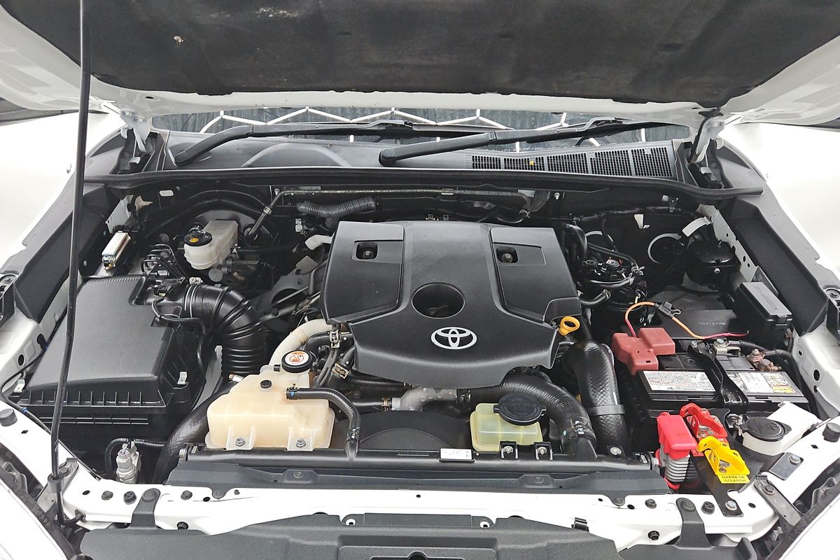 2019 Toyota Hilux SR GUN126R 4X4