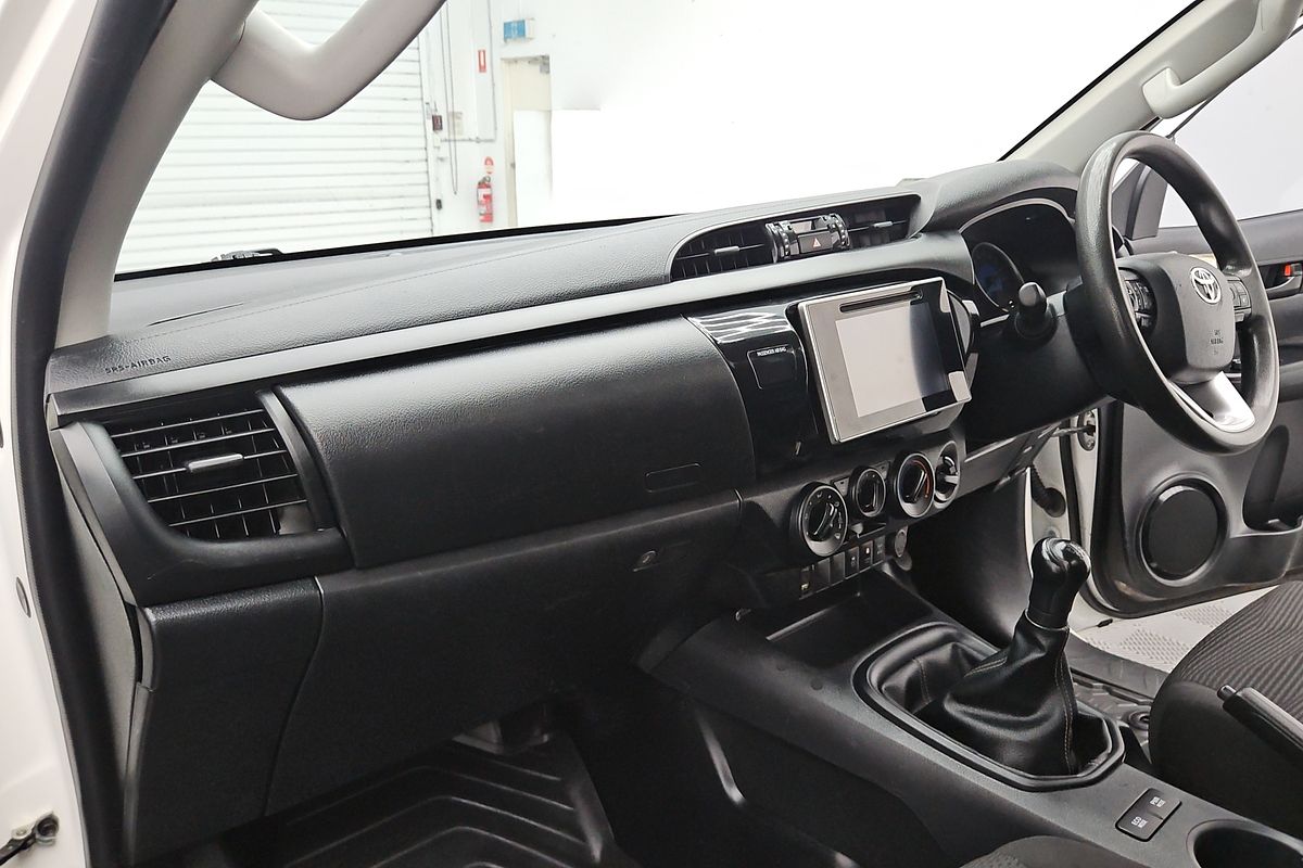 2019 Toyota Hilux SR GUN126R 4X4