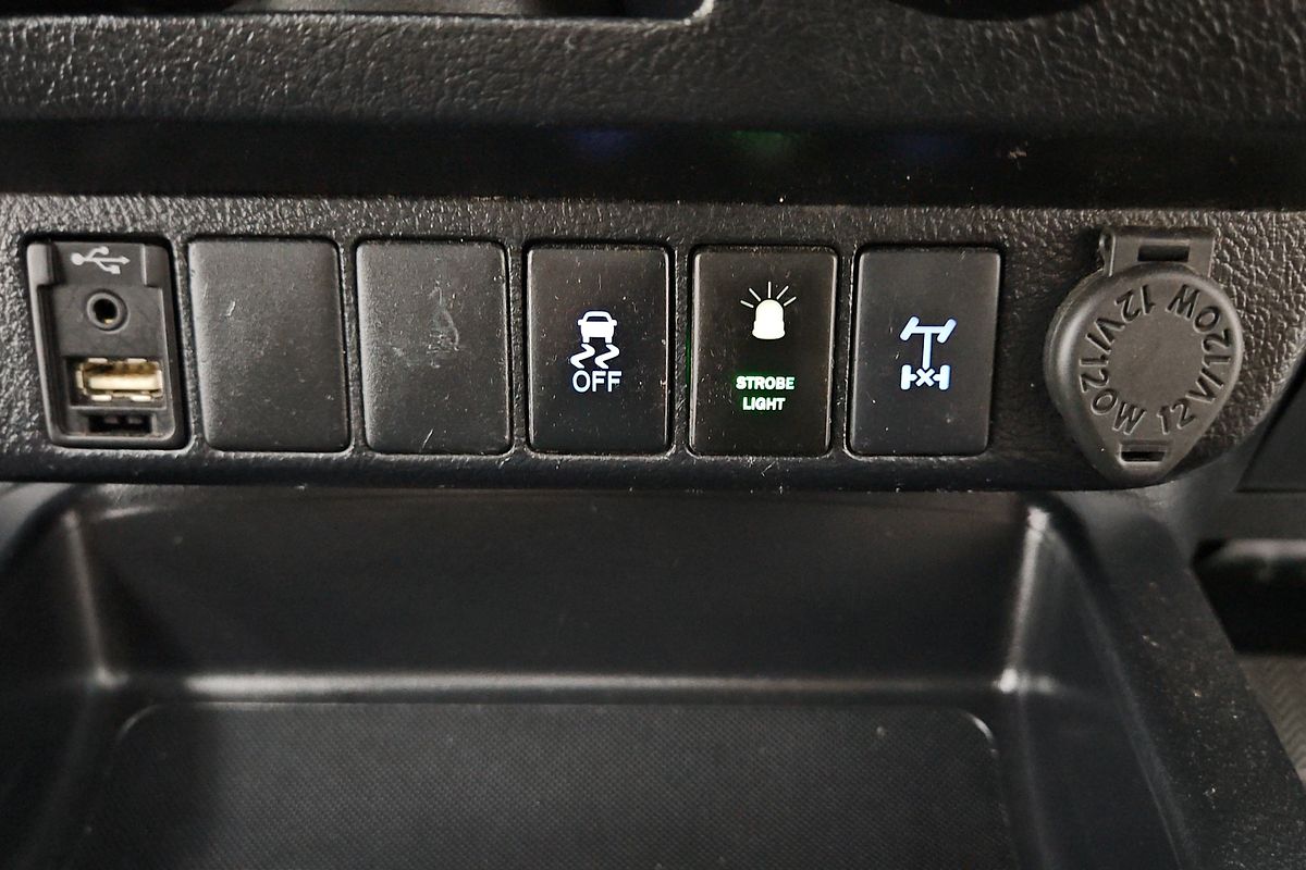 2019 Toyota Hilux SR GUN126R 4X4