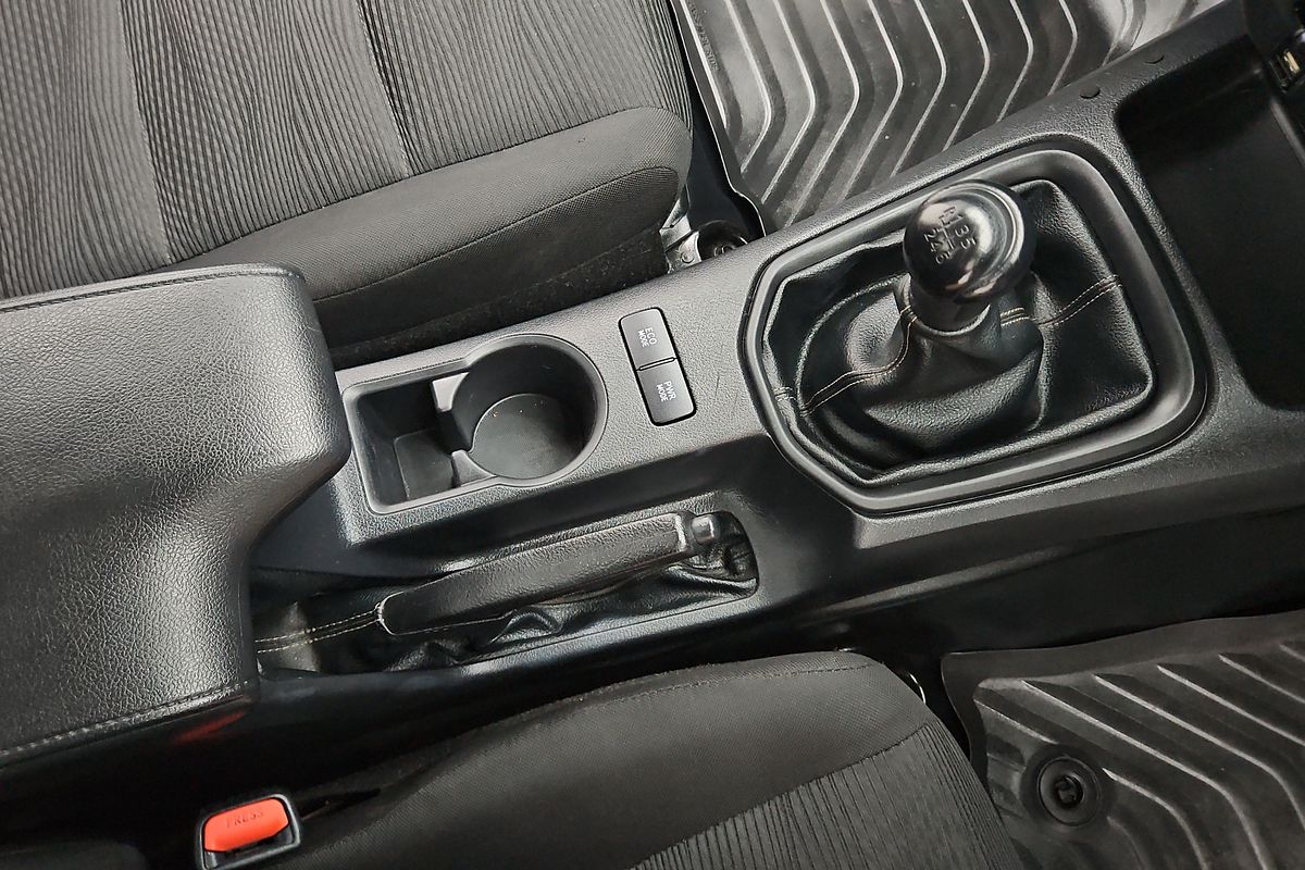 2019 Toyota Hilux SR GUN126R 4X4