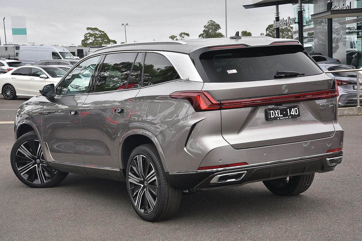 2025 MG QS Essence IS31