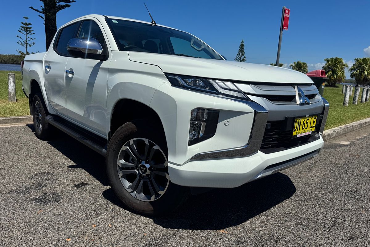2023 Mitsubishi Triton GLS MR 4X4