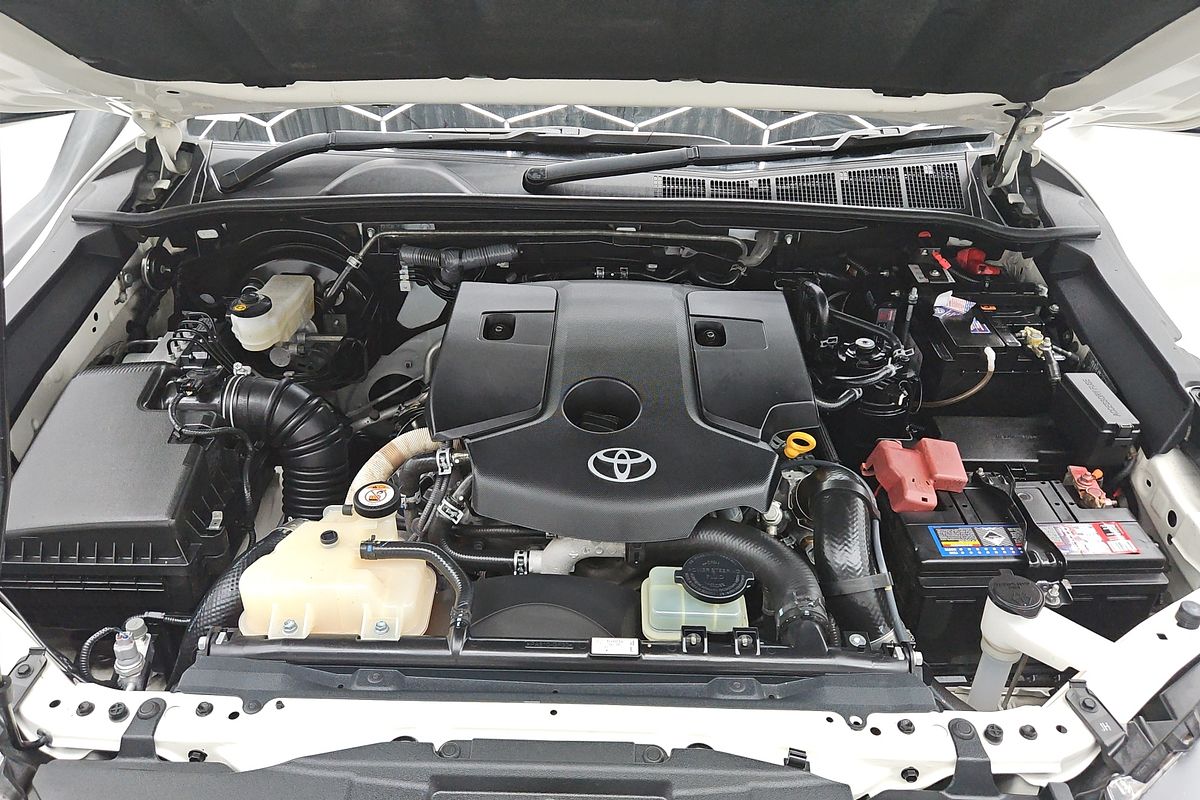 2021 Toyota Hilux SR GUN126R 4X4