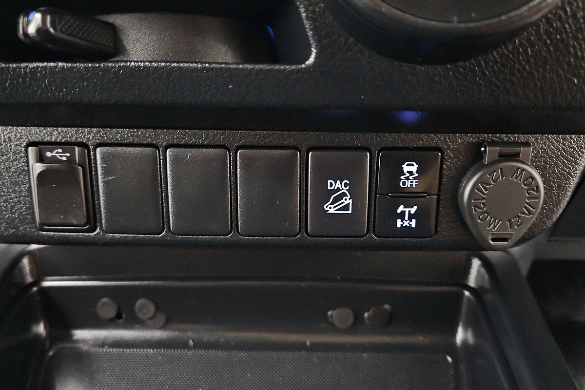 2021 Toyota Hilux SR GUN126R 4X4