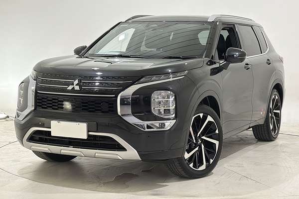 2025 Mitsubishi Outlander Exceed ZM