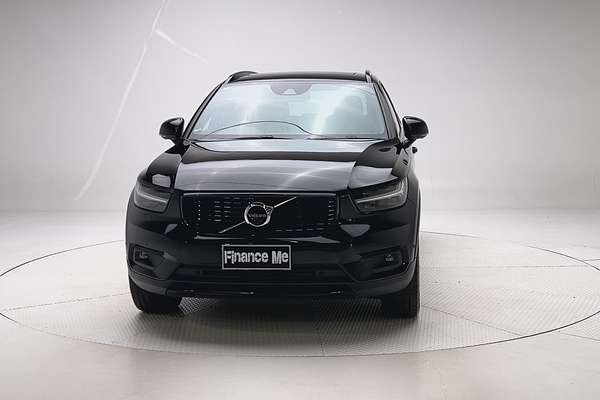 2018 Volvo XC40 T5 R-Design Launch Edition thumb-2
