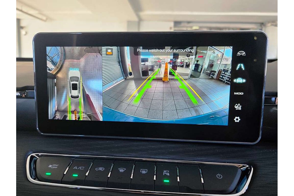 Jolion Facelift Luxury Petrol Auto 4x2