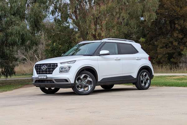 2023 Hyundai Venue Elite QX.V5