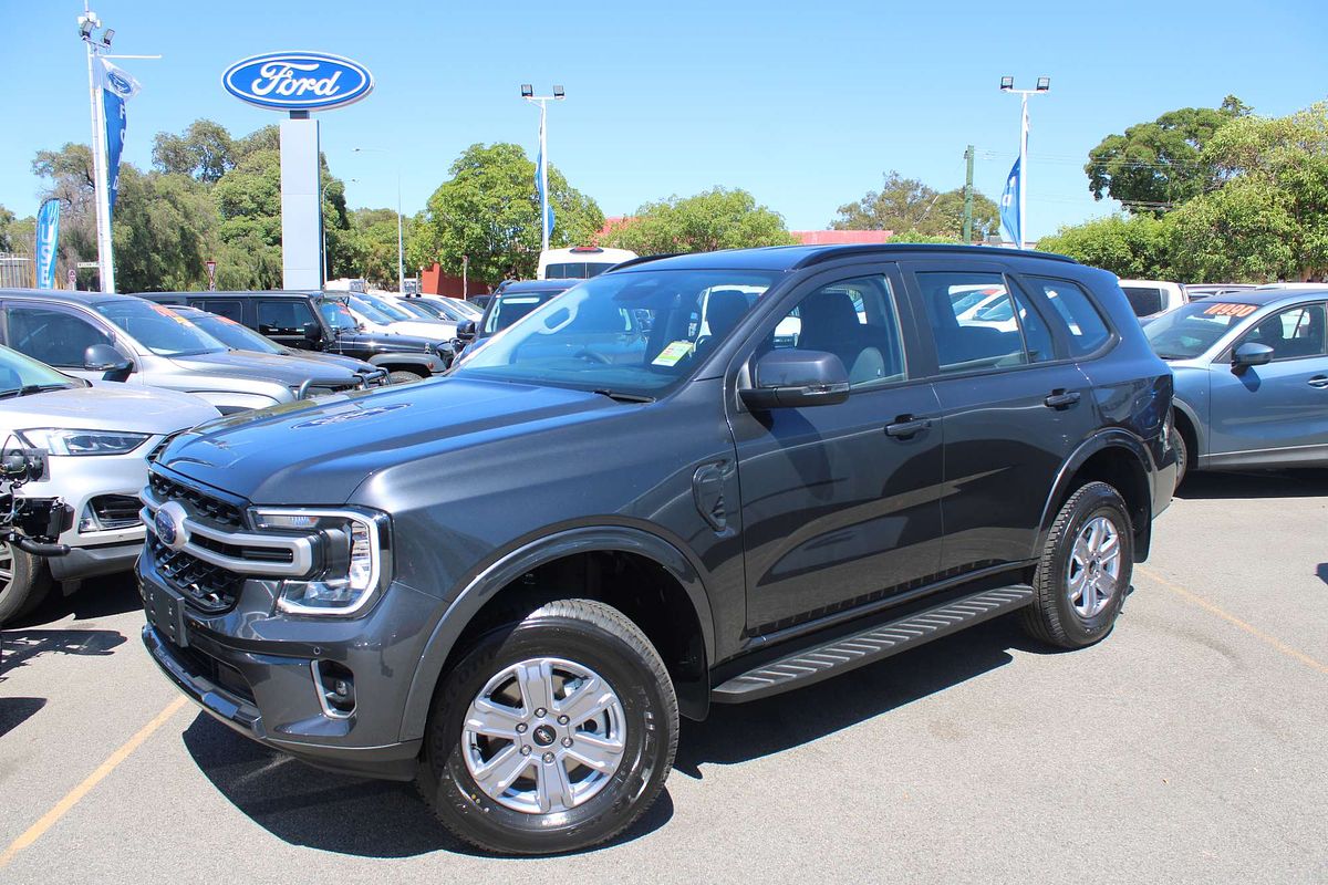 2025 Ford Everest Ambiente 2.0L