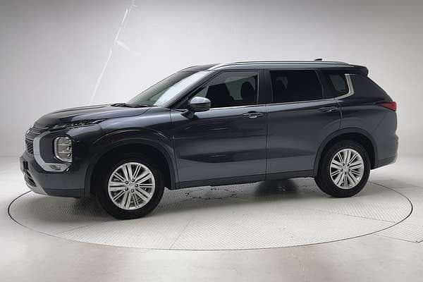 2024 Mitsubishi Outlander LS ZM thumb-6