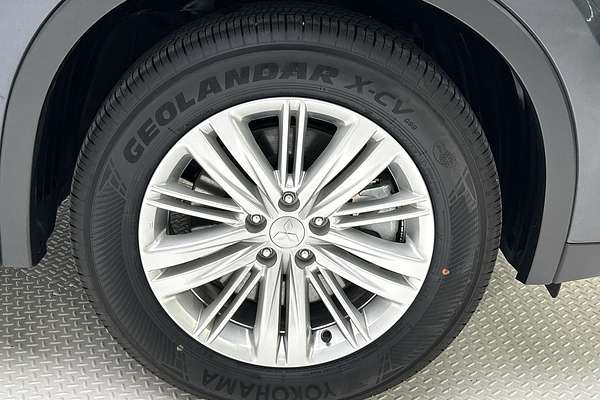 2024 Mitsubishi Outlander LS ZM thumb-9