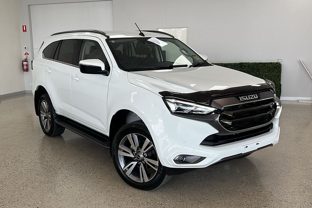 2024 Isuzu MU-X LS-T