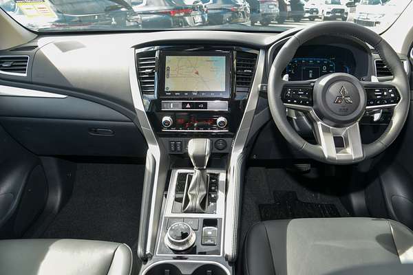 2025 Mitsubishi Pajero Sport Exceed QG thumb-16