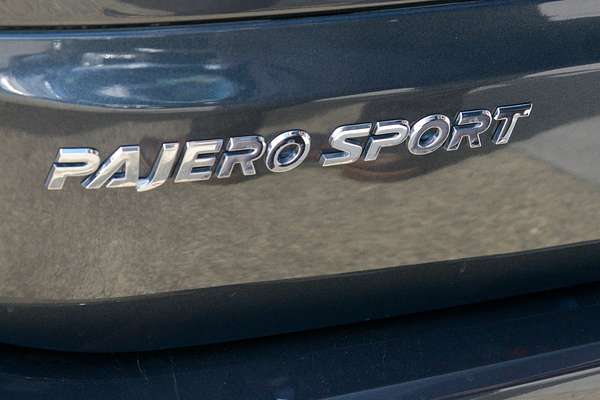 2025 Mitsubishi Pajero Sport Exceed QG thumb-19