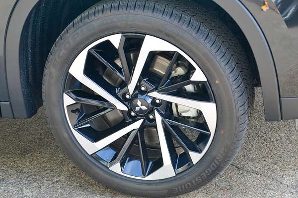 2024 Mitsubishi Outlander PHEV Aspire ZM thumb-3