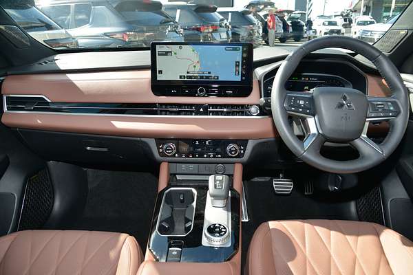 2025 Mitsubishi Outlander Exceed Tourer ZM thumb-17