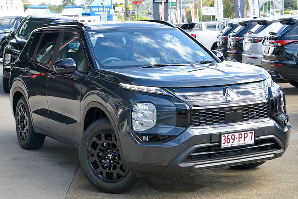 2025 Mitsubishi Outlander LS ZM thumb-0