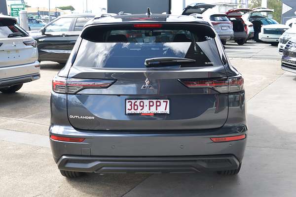 2025 Mitsubishi Outlander LS ZM thumb-6