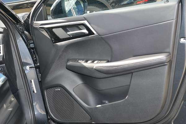 2025 Mitsubishi Outlander LS ZM thumb-15