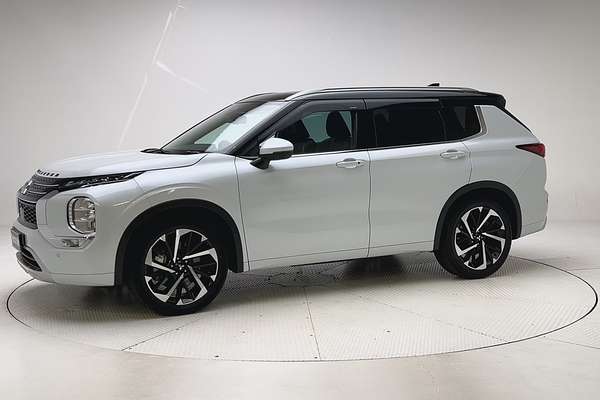 2023 Mitsubishi Outlander Exceed Tourer ZM thumb-3