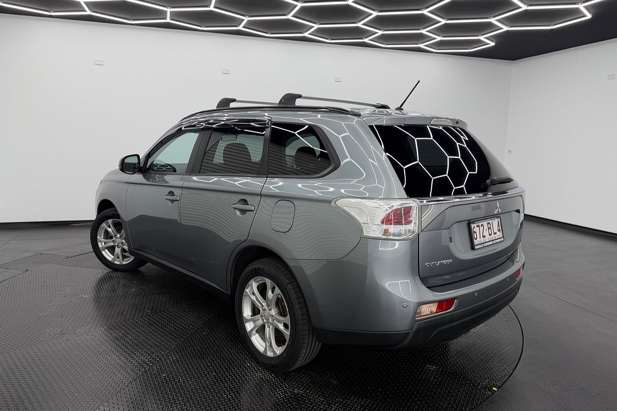 2013 Mitsubishi Outlander LS ZJ