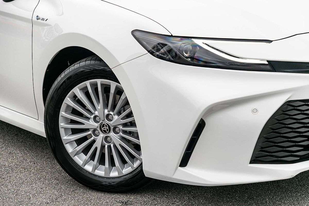 2025 Toyota Camry Ascent AXVH80R