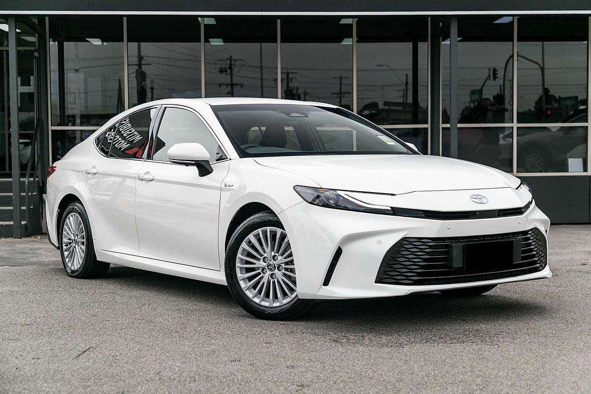 2025 Toyota Camry Ascent AXVH80R