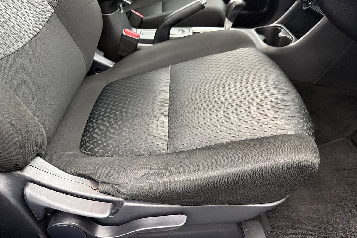 2013 Mitsubishi Outlander LS ZJ