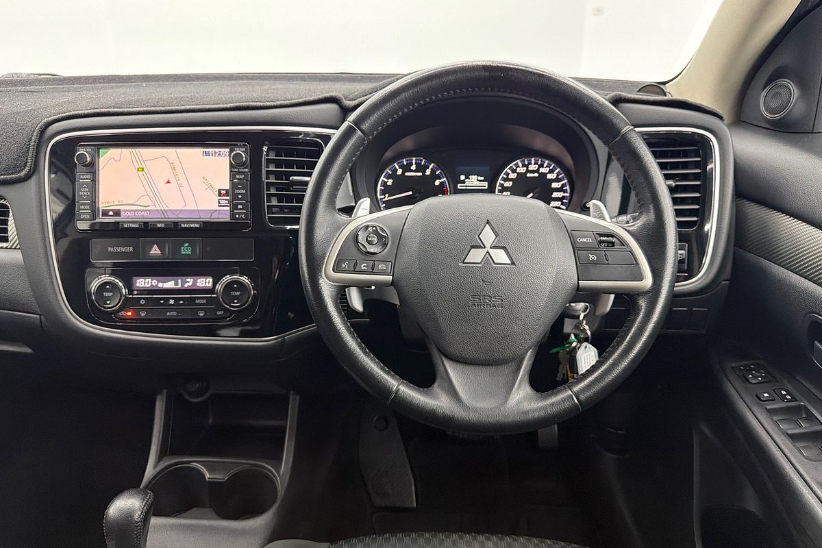 2013 Mitsubishi Outlander LS ZJ