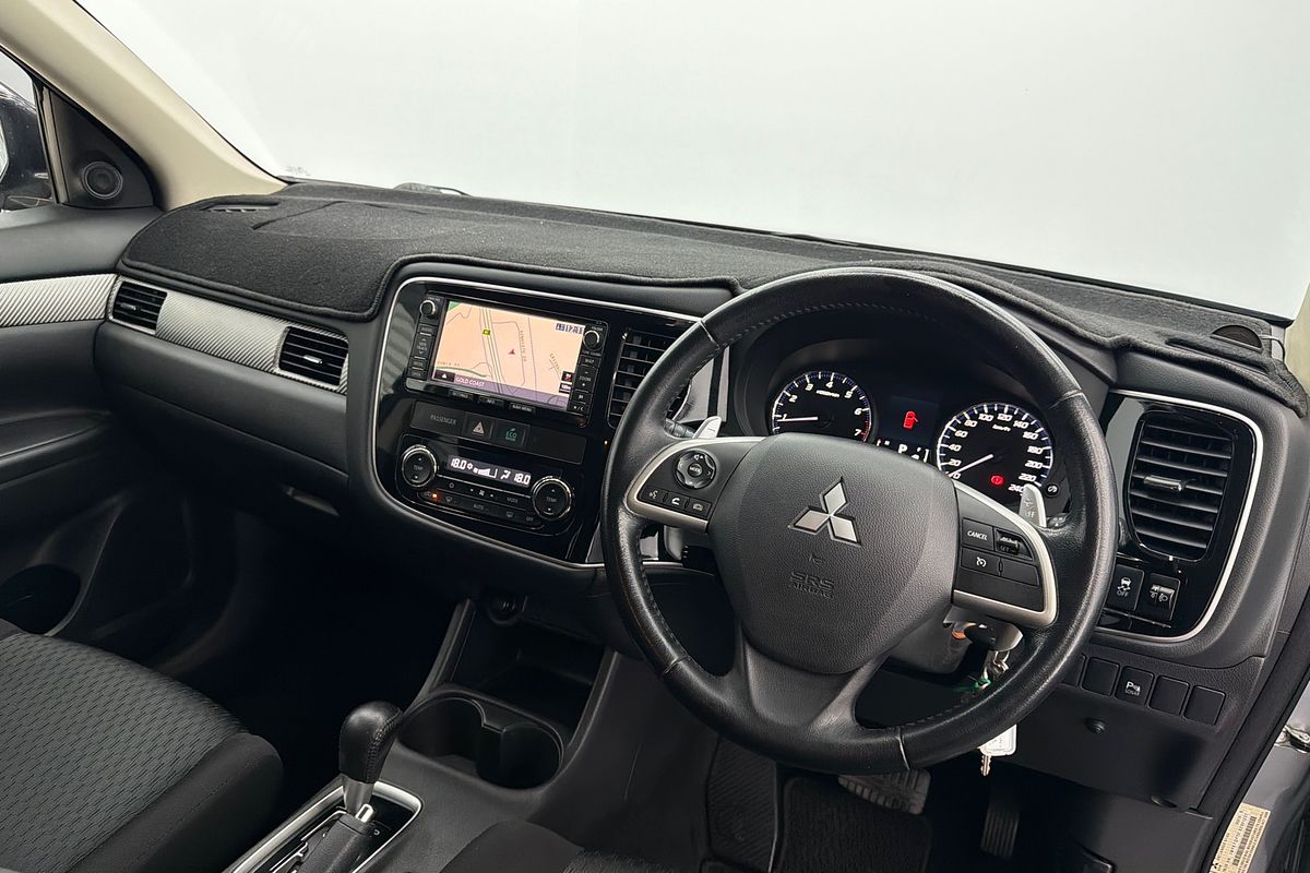 2013 Mitsubishi Outlander LS ZJ