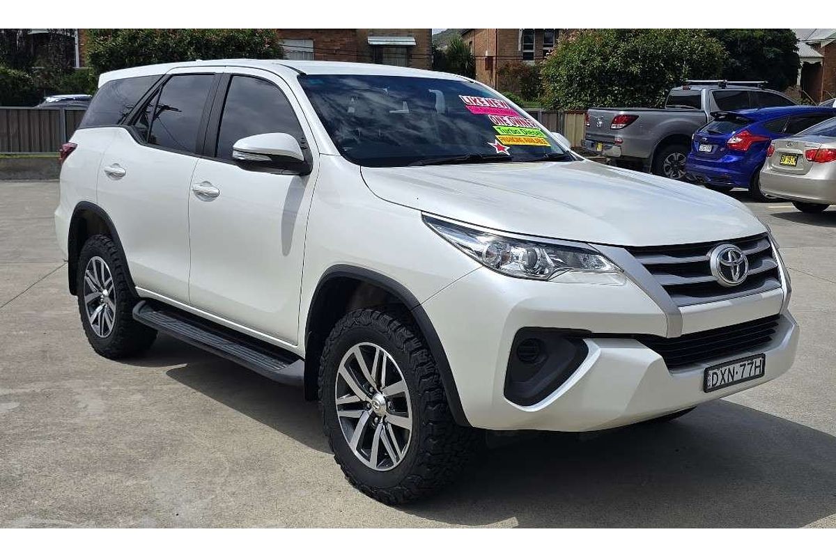 2015 Toyota Fortuner GX GUN156R