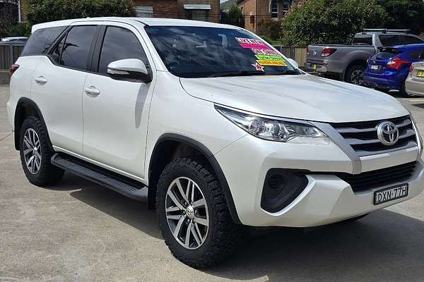 2015 Toyota Fortuner GX GUN156R
